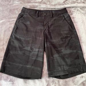 Lululemon Camo Shorts - size 31